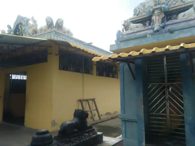 Arulmigu Muthumariyamman Temple, Vaaliyampatti - 622502 அருள்மிகு முத்துமாரியம்மன் திருக்கோயில், வாலியம்பட்டி - 622502, Pudukkottai - Ancient Temple Architecture and History Image 9