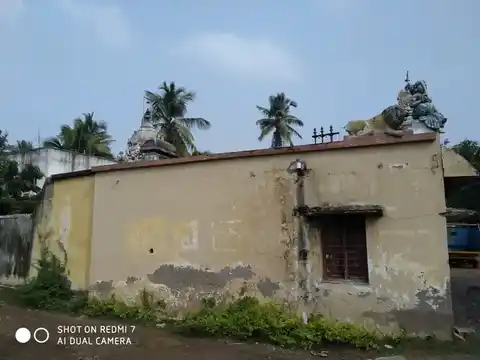 Arulmigu Muthumariyamman Temple, Vanniyarpalayam, Cuddalore - 607001 அருள்மிகு முத்துமாரியம்மன் திருக்கோயில், வன்னியர்பாளையம், கடலூர் - 607001, Cuddalore - Ancient Temple Architecture and History Image 2