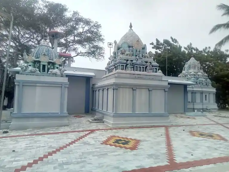 Arulmigu Muthumariyamman Temple, Vichoor - 614619 அருள்மிகு முத்துமாரியம்மன் திருக்கோயில், Vichoor - 614619, Pudukkottai - Ancient Temple Architecture and History Image 4