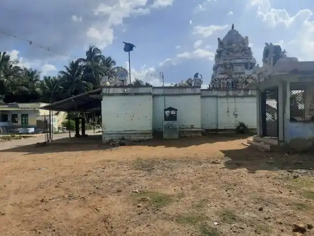Arulmigu Muthurmariamman Maduraiveeran Temple, Karattupalayam, Mamundi - 637503 அருள்மிகு மாரியம்மன், மதுரைவீரன் திருக்கோயில், Karattupalayam, Mamundi - 637503, Namakkal - Ancient Temple Architecture and History Image 3