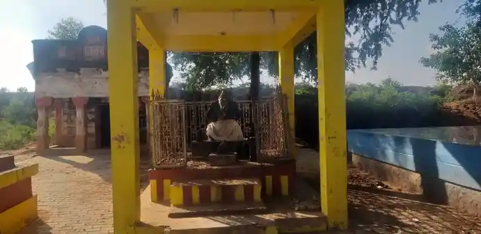 Arulmigu Muthuvinaayagar Temple, Valanthur - 625532 அருள்மிகு முத்து விநாயகர் திருக்கோயில், Valanthur - 625532, Madurai - Ancient Temple Architecture and History Image 2