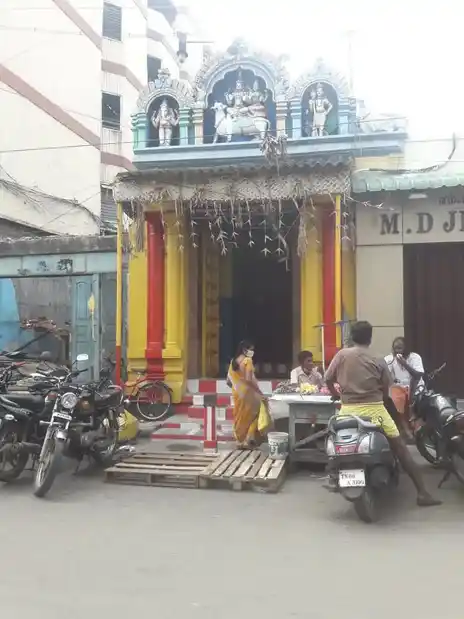 Arulmigu Muthuvinayakar Kamatchiamman Temple, Town Hall, Coimbatore - 641001 அருள்மிகு முத்து விநாயகர் ஸ்ரீ காமாட்சி அம்மன் ஸ்ரீ ஏகாம்பரேஸ்வரர் திருக்கோயில், Town Hall, Coimbatore - 641001, Coimbatore - Ancient Temple Architecture and History Image 2