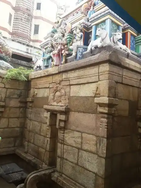 Arulmigu Muthuvinayakar Kamatchiamman Temple, Town Hall, Coimbatore - 641001 அருள்மிகு முத்து விநாயகர் ஸ்ரீ காமாட்சி அம்மன் ஸ்ரீ ஏகாம்பரேஸ்வரர் திருக்கோயில், Town Hall, Coimbatore - 641001, Coimbatore - Ancient Temple Architecture and History Image 4