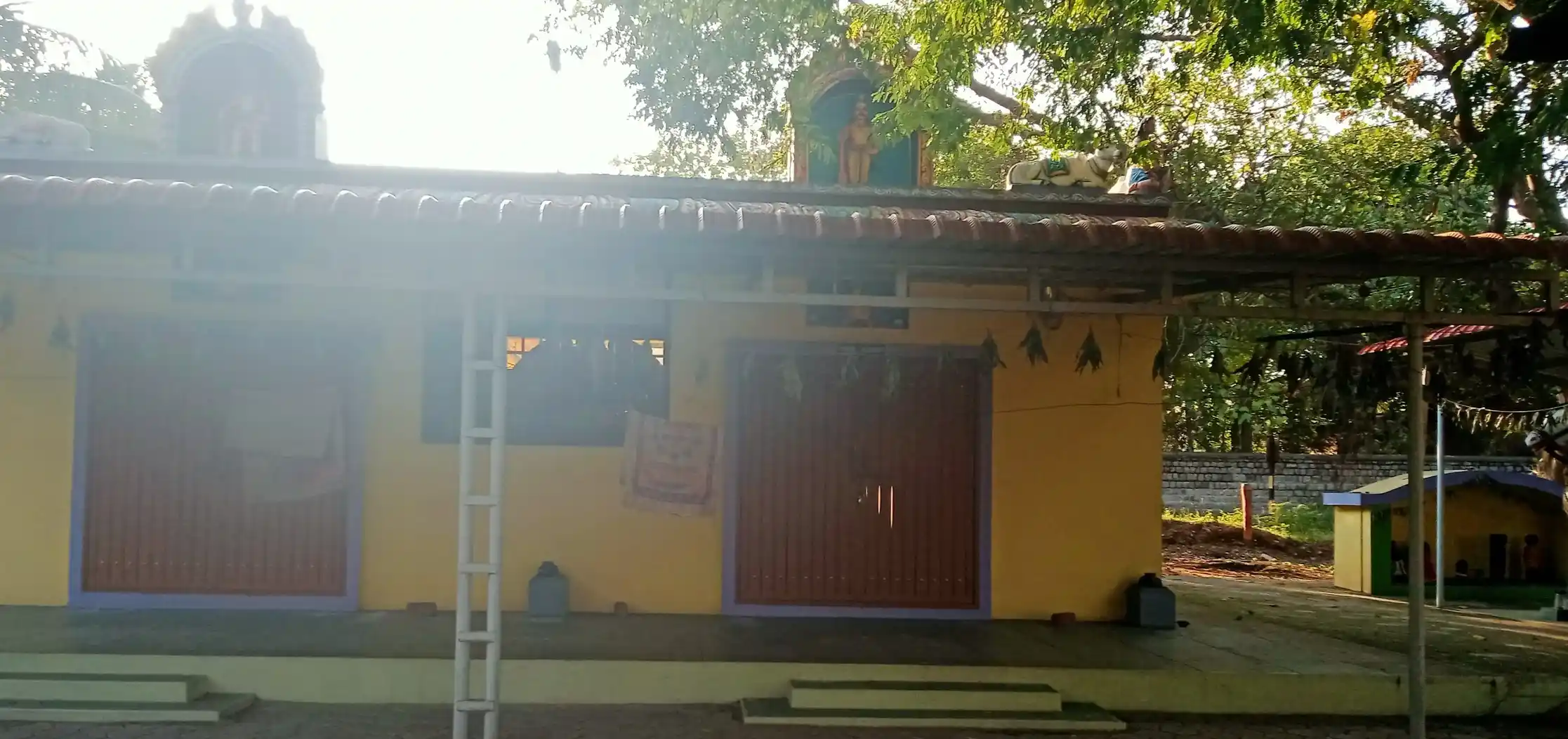 Arulmigu Muttadurayar Temple, Coimbatore, Vellakinaru - 641029 அருள்மிகு முட்டத்துராயர் திருக்கோயில், கோயமுத்தூர், வெள்ளக்கிணறு - 641029, Coimbatore - Ancient Temple Architecture and History Image 7