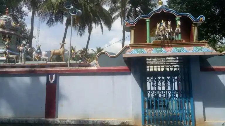 Arulmigu Muttal Kampaperumal Temple, Muttal, Ammampalayam - 636141 அருள்மிகு முட்டல் கம்பப்பெருமாள் திருக்கோயில், Muttal, Ammampalayam - 636141, Salem - Ancient Temple Architecture and History Image 2
