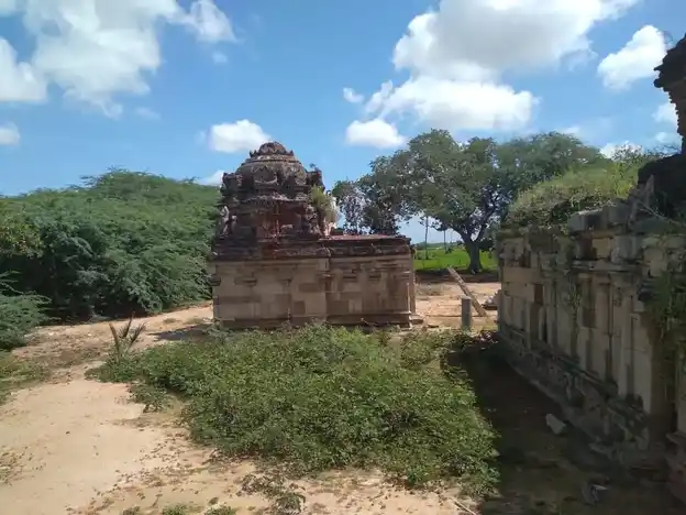 Arulmigu Mutthaandeeswarar Temple, Kolendram - 614618 Arulmigu Mutthaandeeswarar Temple, Kolendram - 614618, Pudukkottai - Ancient Temple Architecture and History Image 2