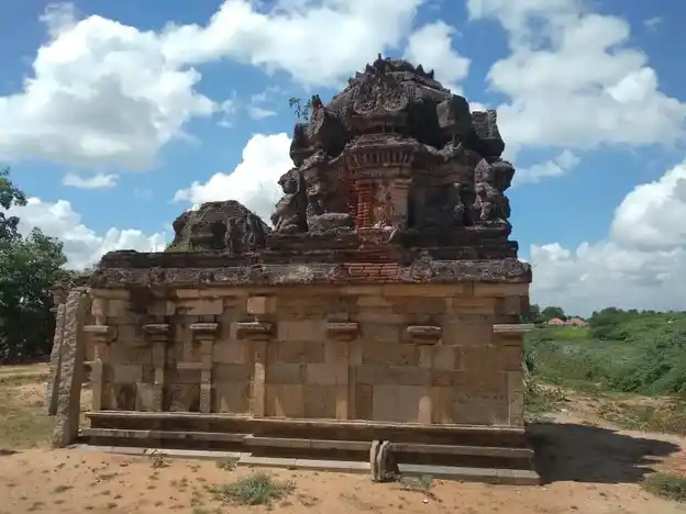 Arulmigu Mutthaandeeswarar Temple, Kolendram - 614618 Arulmigu Mutthaandeeswarar Temple, Kolendram - 614618, Pudukkottai - Ancient Temple Architecture and History Image 3