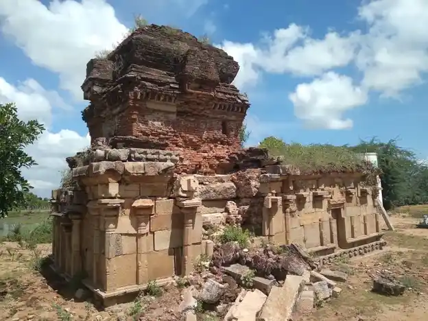 Arulmigu Mutthaandeeswarar Temple, Kolendram - 614618 Arulmigu Mutthaandeeswarar Temple, Kolendram - 614618, Pudukkottai - Ancient Temple Architecture and History Image 5