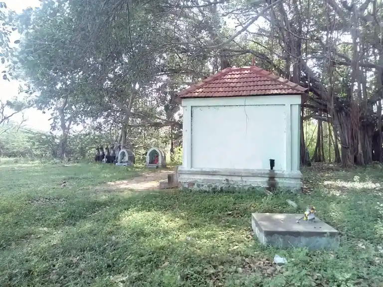 Arulmigu Mutthaiyarsamy Temple, Panavayal - 614620 அருள்மிகு முத்தையர்சாமி திருக்கோயில், Panavayal - 614620, Pudukkottai - Ancient Temple Architecture and History Image 3