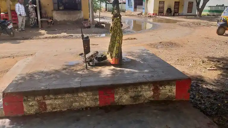 Arulmigu Mutthalamman Temple, Kanniyampatti - 625532