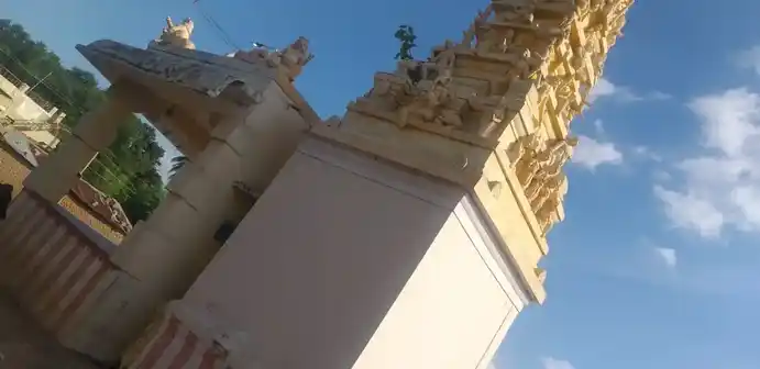 Arulmigu Mutthalamman Temple, Valanthur - 625532 அருள்மிகு முத்தாலம்மன் திருக்கோயில், Valanthur - 625532, Madurai - Ancient Temple Architecture and History Image 4