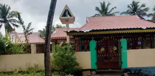 Arulmigu Muttharamman Santhipotriamman Temple, Near Eraniel Railway Station, Eraniel Konam - 629802 அருள்மிகு முத்தாரம்மன் சாந்திப்போற்றியம்மன் திருக்கோயில், Near Eraniel Railway Station, Eraniel Konam - 629802, Kanyakumari - Ancient Temple Architecture and History Image 4