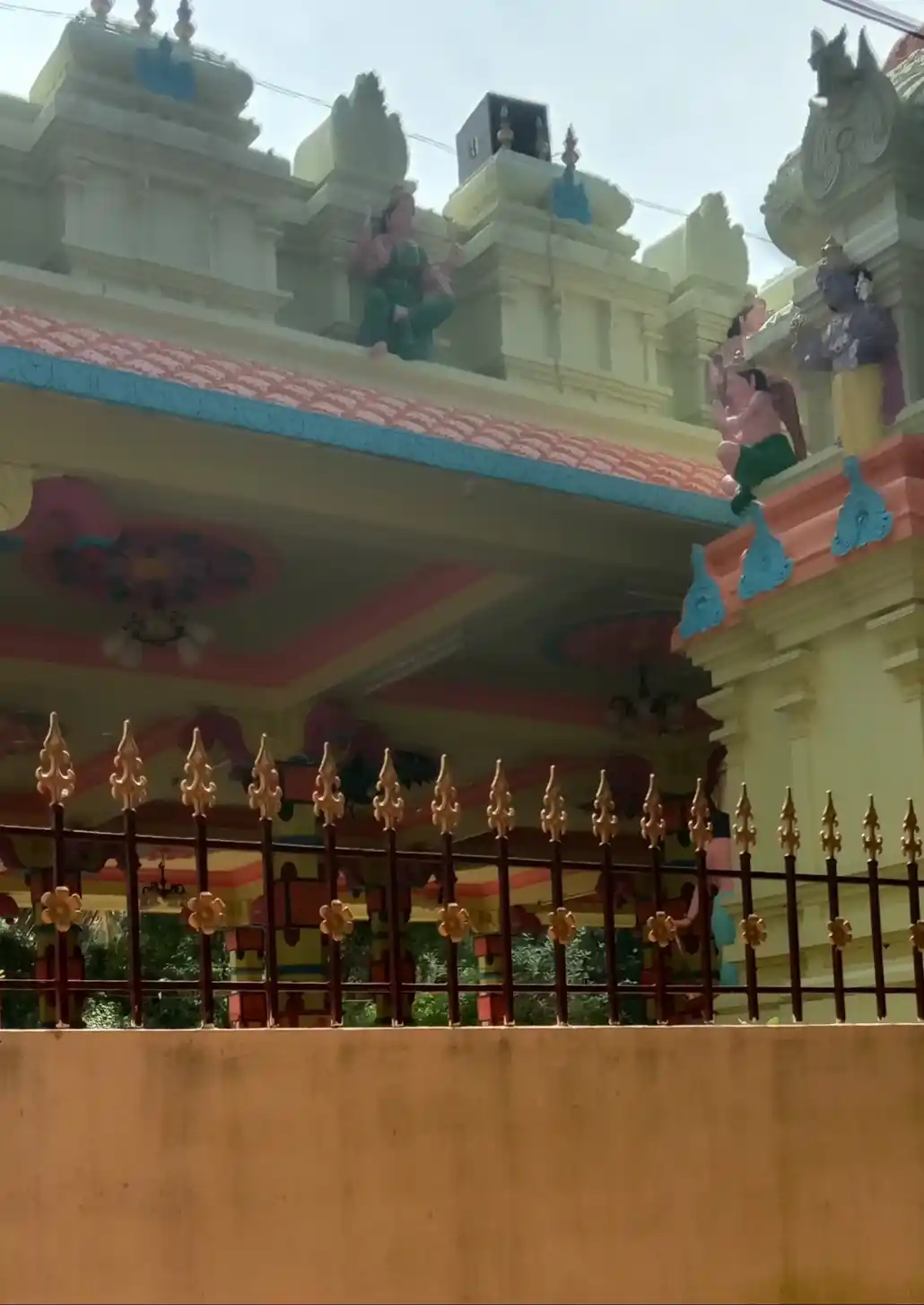 Arulmigu Muttharammantemple, Melaperuvilai, Asaripallam - 629003 அருள்மிகு முத்தாரம்மன் திருக்கோயில், Melaperuvilai, Asaripallam - 629003, Kanyakumari - Ancient Temple Architecture and History Image 4