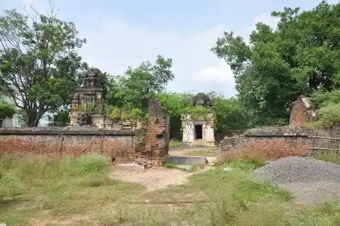 Arulmigu Naaganatheeswarar Temple, Narasingamangalam - 606105 அருள்மிகு நாகநாதீஸ்வரர் திருக்கோயில், Narasingamangalam - 606105, Cuddalore - Ancient Temple Architecture and History Image 3