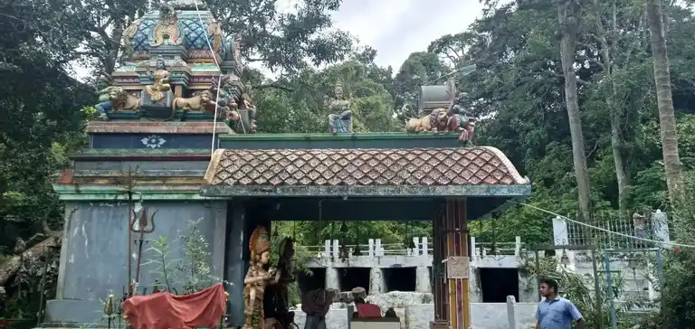 Arulmigu Nachimar Temple, Solakadu, Ariyur Nadu - 637415 அருள்மிகு நாச்சிமார் திருக்கோயில், Solakadu, Ariyur Nadu - 637415, Namakkal - Ancient Temple Architecture and History Image 3