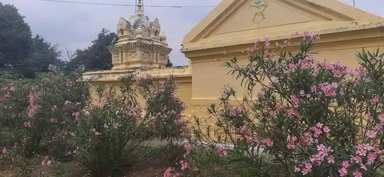 Arulmigu Nachipatty Venkatachalapathy Temple, Nachippatty, Vennandur - 637505 அருள்மிகு நாச்சிப்பட்டி வெங்கடஜலாபதி திருக்கோயில், Nachippatty, Vennandur - 637505, Namakkal - Ancient Temple Architecture and History Image 3