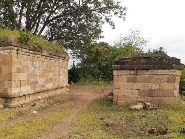 Arulmigu Nadana Bureeswarar Temple, Odhiyam - 621708 அருள்மிகு நடனபுரீஸ்வரர் திருக்கோயில், Odhiyam - 621708, Perambalur - Ancient Temple Architecture and History Image 3