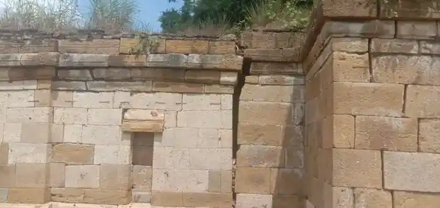 Arulmigu Nadana Bureeswarar Temple, Odhiyam - 621708 அருள்மிகு நடனபுரீஸ்வரர் திருக்கோயில், Odhiyam - 621708, Perambalur - Ancient Temple Architecture and History Image 5