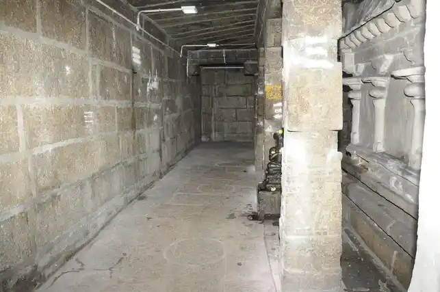 Arulmigu Nadatheeswarar Temple, Karimbedu - 631207 அருள்மிகு நாதாதீஸ்வர சுவாமி திருக்கோயில், கரிம்பேடு - 631207, Tiruvallur - Ancient Temple Architecture and History Image 10