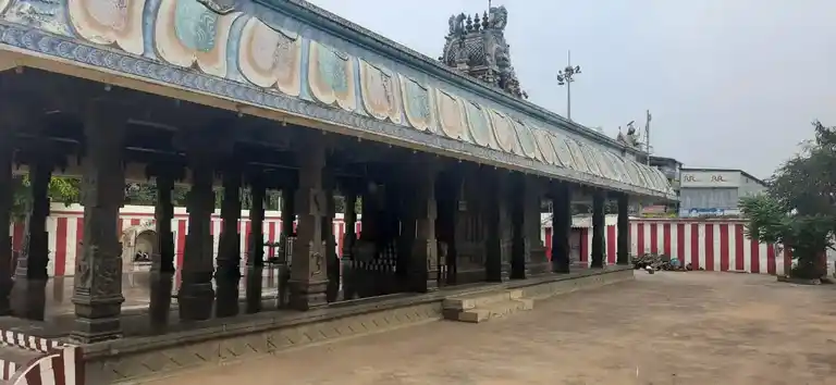 Arulmigu Nadiyamman Temple, Near Bustand, Alangudi - 622301 அருள்மிகு நாடியம்மன் திருக்கோயில், Near Bustand, Alangudi - 622301, Pudukkottai - Ancient Temple Architecture and History Image 2