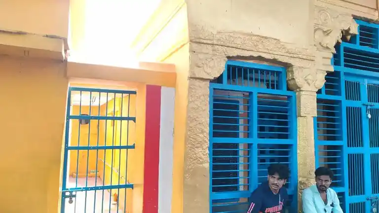 Arulmigu Nadumutharamma Temple, Tenkasi - 627811