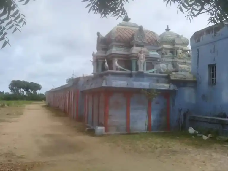 Arulmigu Nadunakkar Mathiyapatheswarar Temple, Vellor - 628601 அருள்மிகு நடுநக்கர் மத்தியபதீஸ்வரர் திருக்கோயில், Vellor - 628601, Thoothukudi - Ancient Temple Architecture and History Image 2