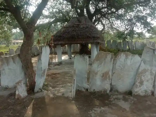 Arulmigu Nadupatti Sonai Malai Temple, Nadupatty - 624706 அருள்மிகு நடுப்பட்டி சோணை மாலைக்கோயில், ஆர்.புதுக்கோட்டை, வேடசந்தூர் வட்டம் கோயில், Nadupatty - 624706, Dindigul - Ancient Temple Architecture and History Image 3