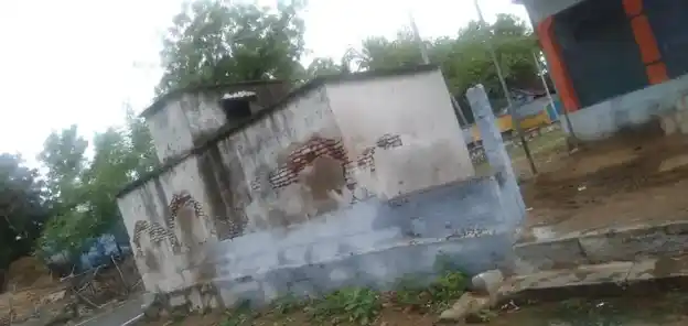 Arulmigu Naduvulappar Temple, Cheranmahadevi - 627414 Temple