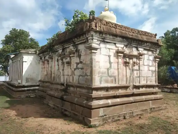 Arulmigu Naduvulappar Temple, Cheranmahadevi - 627414 அருள்மிகு நடுவுளப்பர் திருக்கோயில், Cheranmahadevi - 627414, Tirunelveli - Ancient Temple Architecture and History Image 5