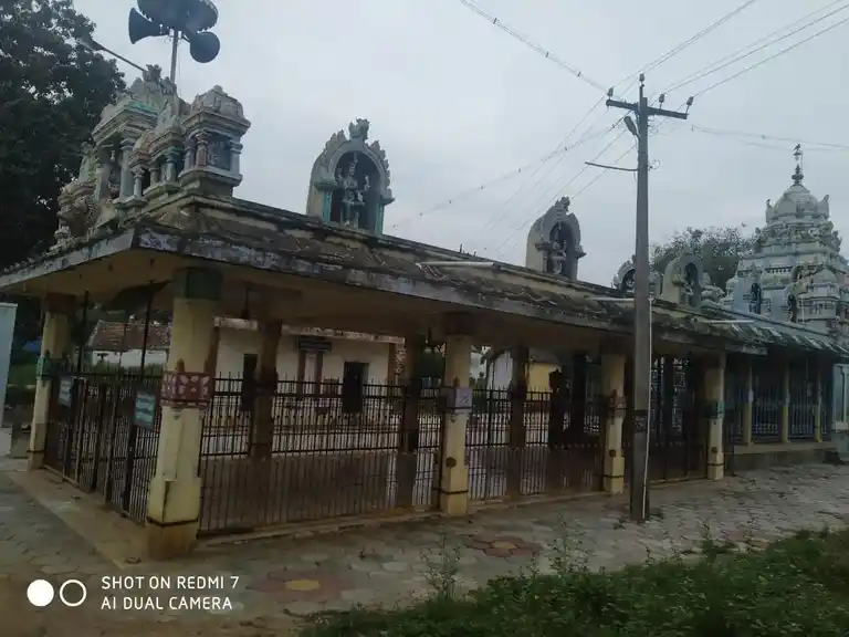 Arulmigu Naduvunachiyamman Temple, Periyakarai - 630311 அருள்மிகு. நடுவுநாச்சியம்மன் திருக்கோயில், Periyakarai - 630311, Sivagangai - Ancient Temple Architecture and History Image 2
