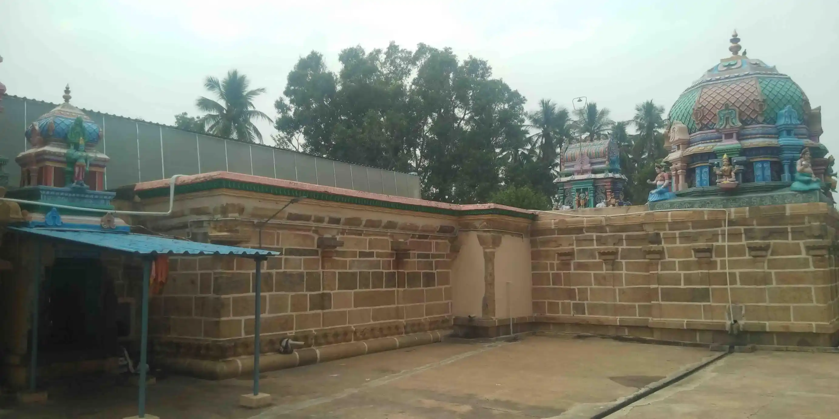 Arulmigu Naganatha Swamy Temple, Kuzhumani - 639103 Temple