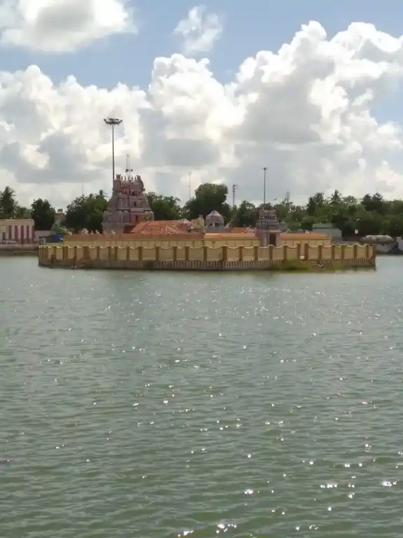 Arulmigu Naganatha Swamy Temple, Thiruvarur - 610003 அருள்மிகு நாகநாதசுவாமி திருக்கோயில், திருவாரூர் - 610003, Thiruvarur - Ancient Temple Architecture and History Image 3