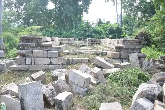 Arulmigu Naganathasamy Temple, Manambadi - 612503 அருள்மிகு நாகநாத சுவாமி திருக்கோயில், Manambadi - 612503, Thanjavur - Ancient Temple Architecture and History Image 4