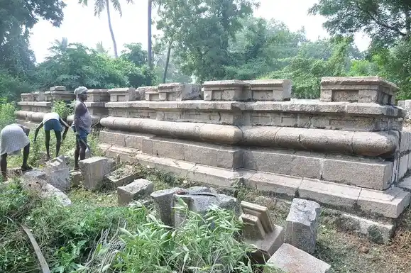 Arulmigu Naganathasamy Temple, Manambadi - 612503 அருள்மிகு நாகநாத சுவாமி திருக்கோயில், Manambadi - 612503, Thanjavur - Ancient Temple Architecture and History Image 6
