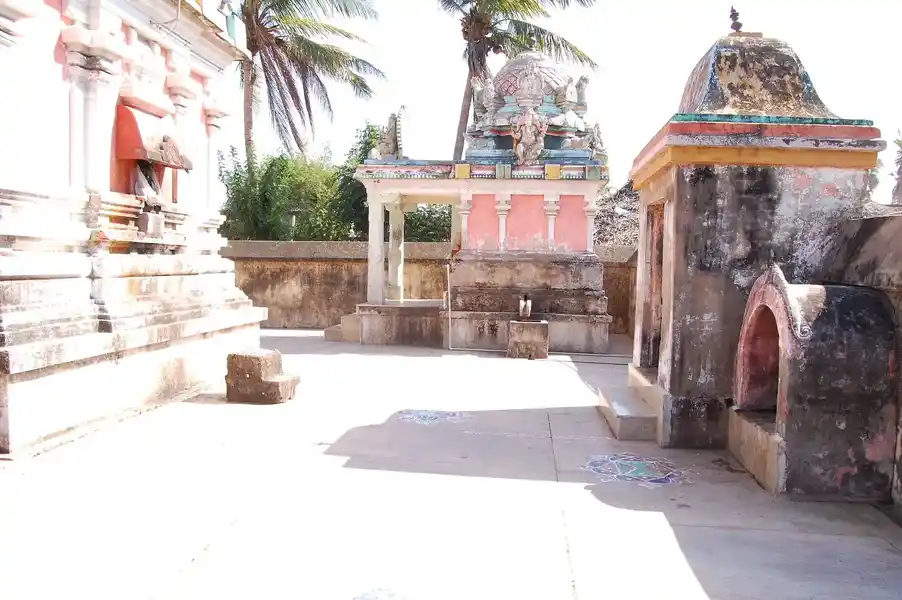 Arulmigu Naganathaswamy Temple, Kallikudi - 611101 அருள்மிகு நாகநாதசாமி, அய்யனார், பிடாரியம்மன், மாரியம்மன் திருக்கோயில், கள்ளிக்குடி - 611101, Thiruvarur - Ancient Temple Architecture and History Image 3