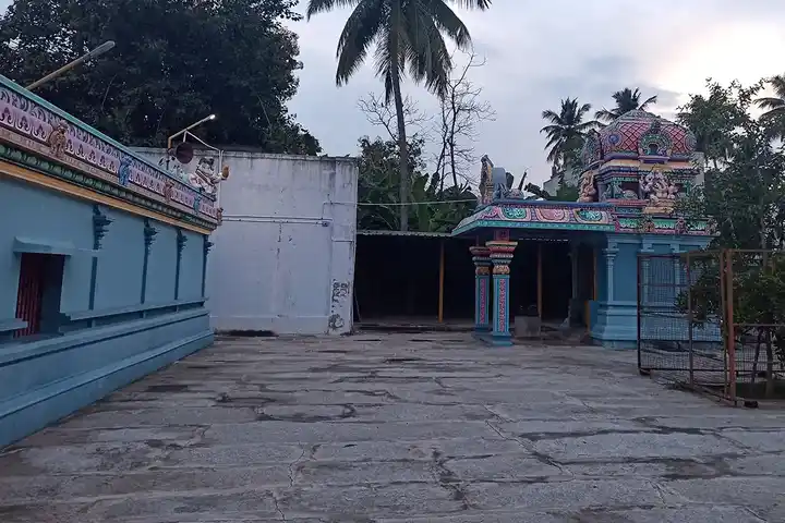Arulmigu Naganathaswamy Temple, Keelachur - 635809 அருள்மிகு நாகநாதீஸ்வரர் திருக்கோயில், கீழச்சூர் - 635809, Vellore - Ancient Temple Architecture and History Image 4