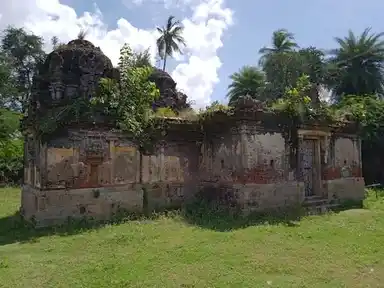 Arulmigu Naganathaswamy Temple, Naduva Kalappal - 614710 அருள்மிகு நாகநாதசுவாமி திருக்கோயில், Naduva Kalappal - 614710, Thiruvarur - Ancient Temple Architecture and History Image 5
