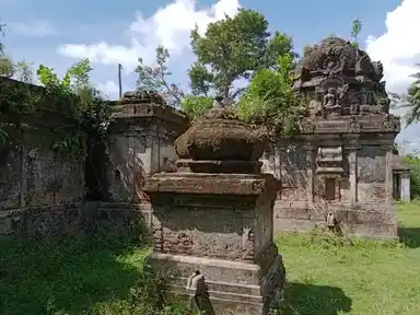 Arulmigu Naganathaswamy Temple, Naduva Kalappal - 614710 அருள்மிகு நாகநாதசுவாமி திருக்கோயில், Naduva Kalappal - 614710, Thiruvarur - Ancient Temple Architecture and History Image 7