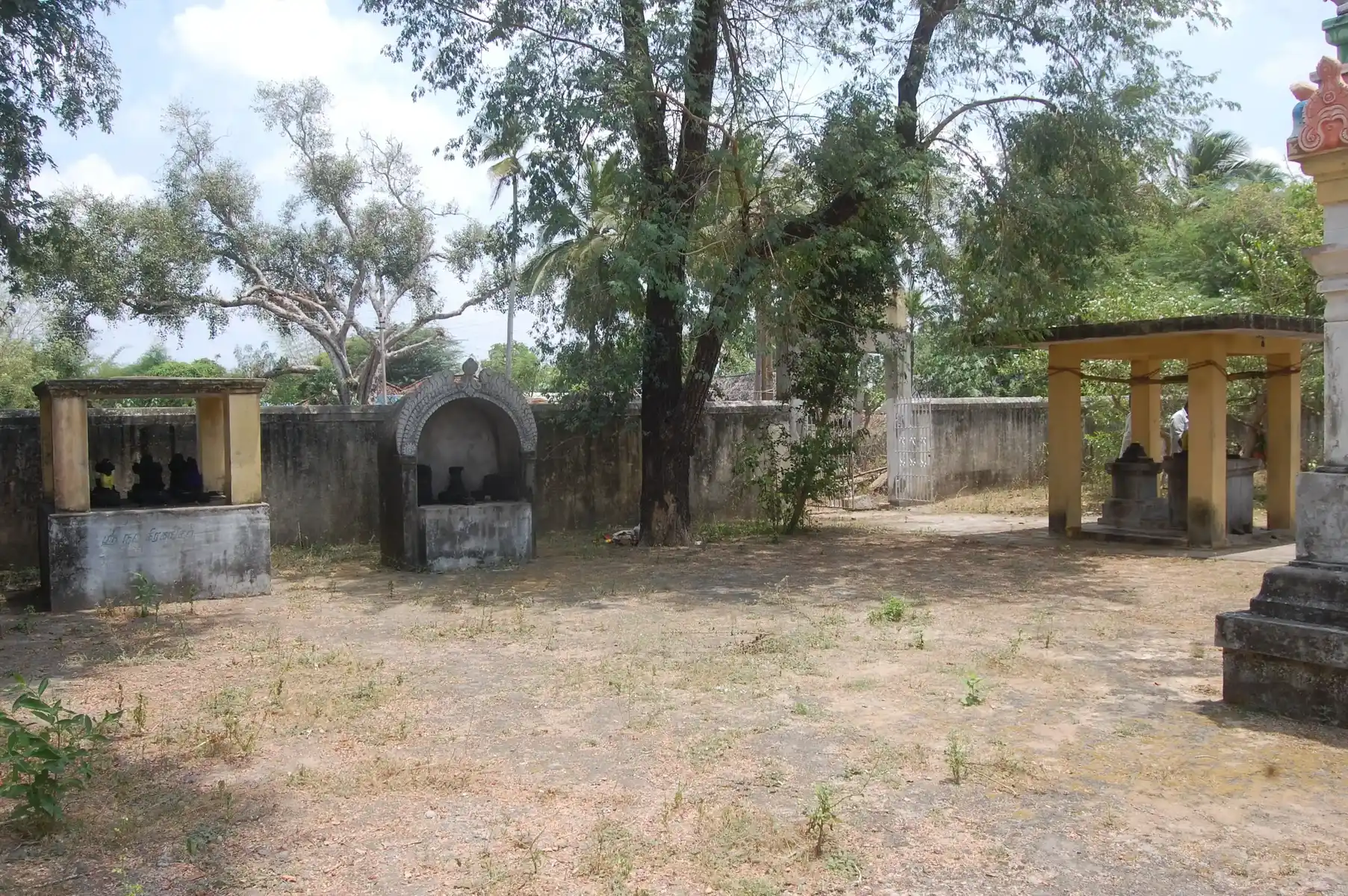 Arulmigu Naganathaswamy Temple, Nagaloor - 610207 Temple