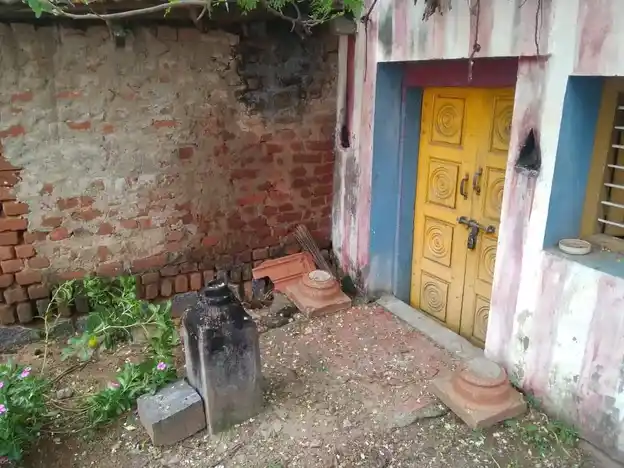 Arulmigu Nagapudaiyar Temple, Punjai Sangenthi - 621713 Arulmigu Nagapudaiyar Temple, Punjai Sangenthi, புஞ்சைசங்கேந்தி - 621713, Thiruchirappalli - Ancient Temple Architecture and History Image 4