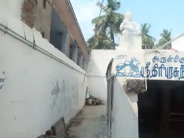 Arulmigu Nagareswarar Temple, Attrangarai, Kaveripatnam - 635112 அருள்மிகு நகரேஸ்வரர் திருக்கோயில், சுபாஷ் சந்திரபோஸ் தெரு, காவேரிப்பட்டிணம் - 635112, Krishnagiri - Ancient Temple Architecture and History Image 6