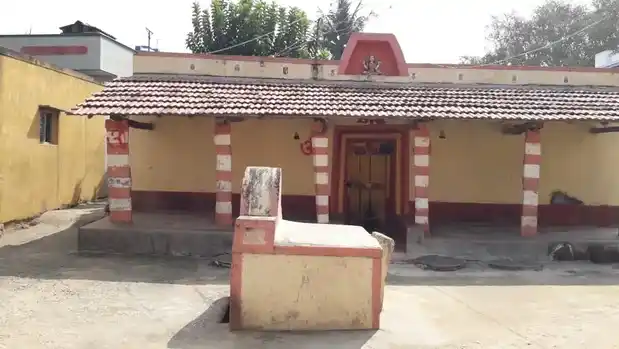 Arulmigu Nagasandhiran Mariamman Temple, Bethagodipalli - 635114 அருள்மிகு நாகசந்திரன் மாரியம்மன் திருக்கோயில், Bethagodipalli - 635114, Krishnagiri - Ancient Temple Architecture and History Image 2