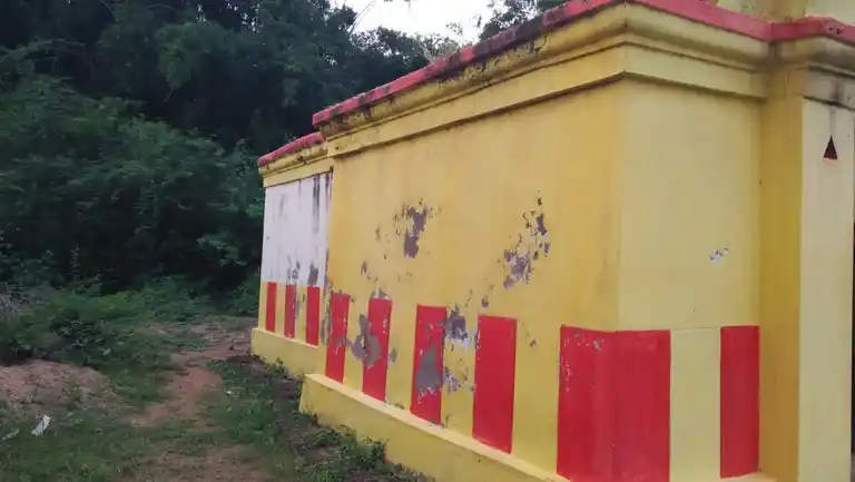 Arulmigu Nagathamman Temple, Out Side The Village, Nambakkam - 601204 அருள்மிகு நாகாத்தம்மன் திருக்கோயில், Out Side The Village, Nambakkam - 601204, Tiruvallur - Ancient Temple Architecture and History Image 2