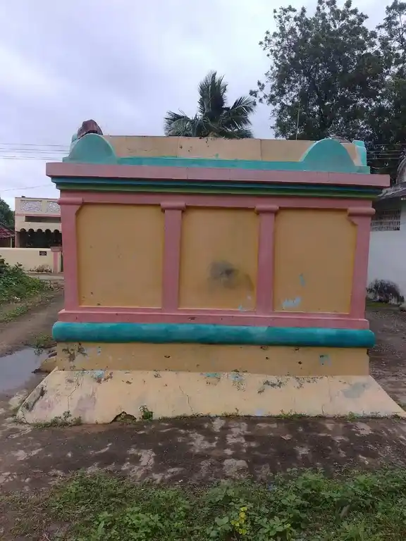 Arulmigu Nagavariamman Gramadevathai Temple, Thimmaboopalapuram - 602001 அருள்மிகு ஸ்ரீ நாகவாரியம்மன் கிராமதேவதை திருக்கோயில், திம்மபூபாலபுரம் - 602001, Tiruvallur - Ancient Temple Architecture and History Image 3