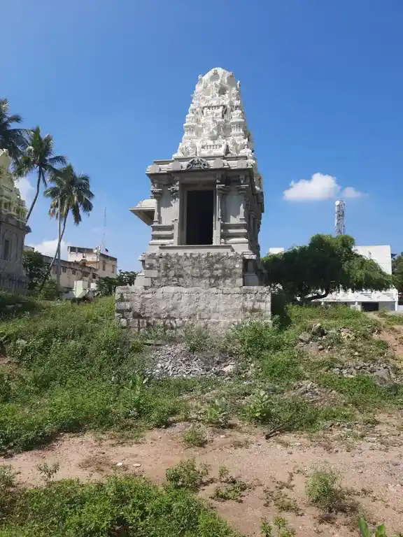 Arulmigu Nageshwaraswamy Temlple, Unjalur - 638152 அருள்மிகு நாகேஸ்வரர் சுவாமி திருக்கோயில், Unjalur - 638152, Erode - Ancient Temple Architecture and History Image 3