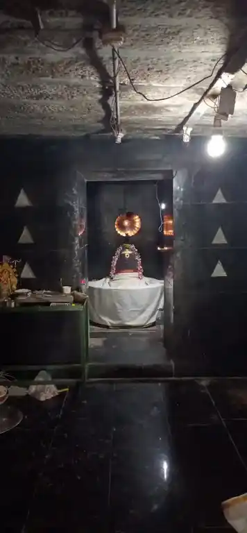 Arulmigu Nageswar Temple, Keerambur - 637207 அருள்மிகு நாகேஸ்வரசுவாமி திருக்கோயில், கீரம்பூர் - 637207, Namakkal - Ancient Temple Architecture and History Image 3