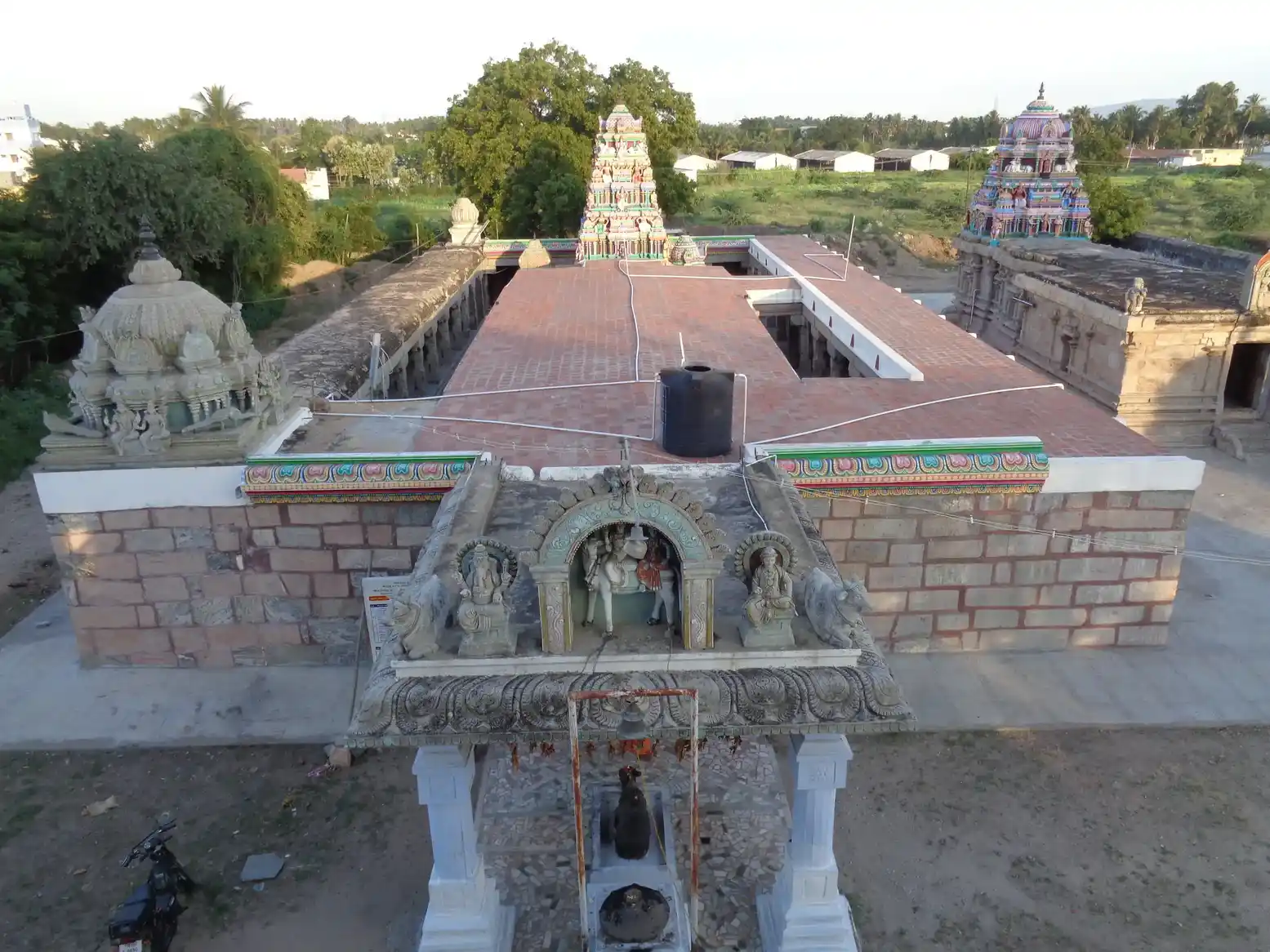 Arulmigu Nageswarasamy Temple, Vijayamangalam, Moongilpalayam - 638056 அருள்மிகு நாகேஸ்வரசாமி திருக்கோயில், விஜயமங்கலம், பெருந்துறை - 638056, Erode - Ancient Temple Architecture and History Image 2