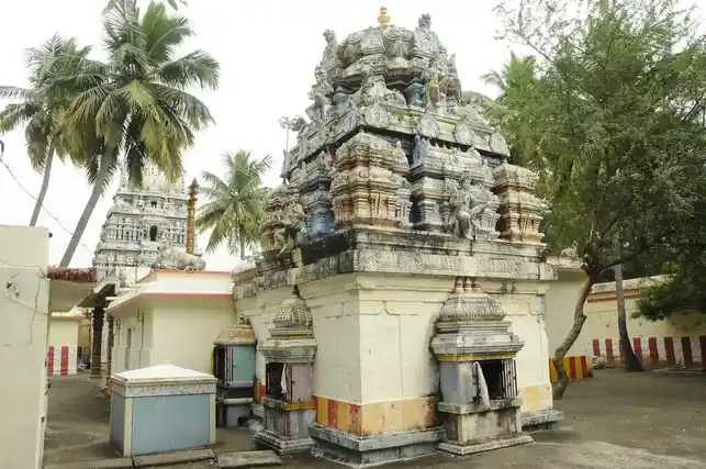 Arulmigu Nageswaraswamy Temple, Periyanagapoondi - 631302 அருள்மிகு நாகேஸ்வரசுவாமி திருக்கோயில், பெரியநாகப்பூண்டி - 631302, Tiruvallur - Ancient Temple Architecture and History Image 9