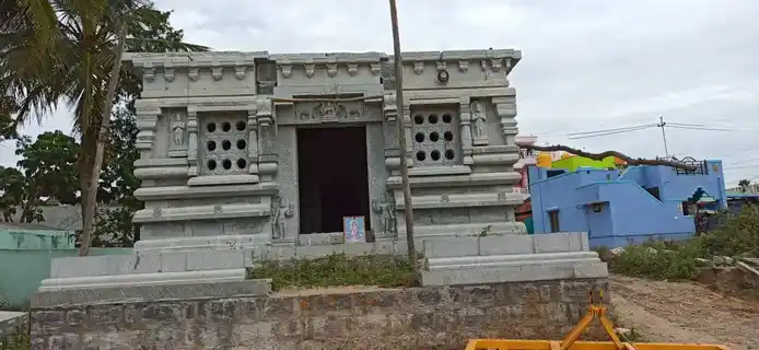 Arulmigu Naikanappalli Gopalaswamy Temple, Naikanapalli - 635119 Temple