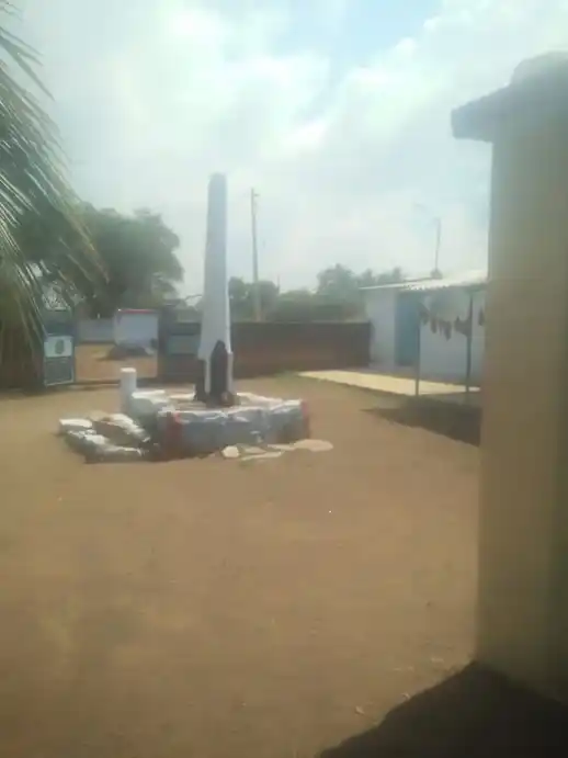 Arulmigu Nainamalaivaradharajaperumal Temple, Moolanur, Ponnivadi - 638673 அருள்மிகு நைநாமலை வரதராசப்பெருமாள் திருக்கோயில், Moolanur, பொன்னிவாடி - 638673, Tiruppur - Ancient Temple Architecture and History Image 4